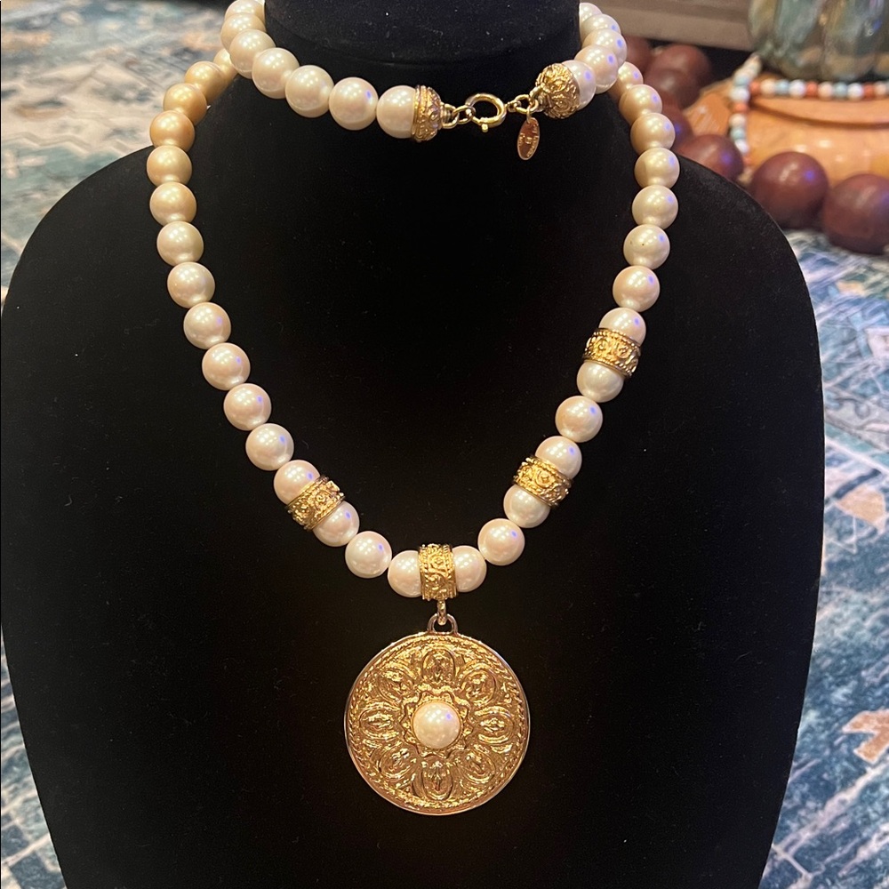 Guy Laroche Gold and Cream Beaded Necklace